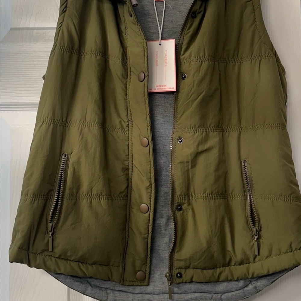 Olive Green Padded Vest with Small Collar and Smooth Finish